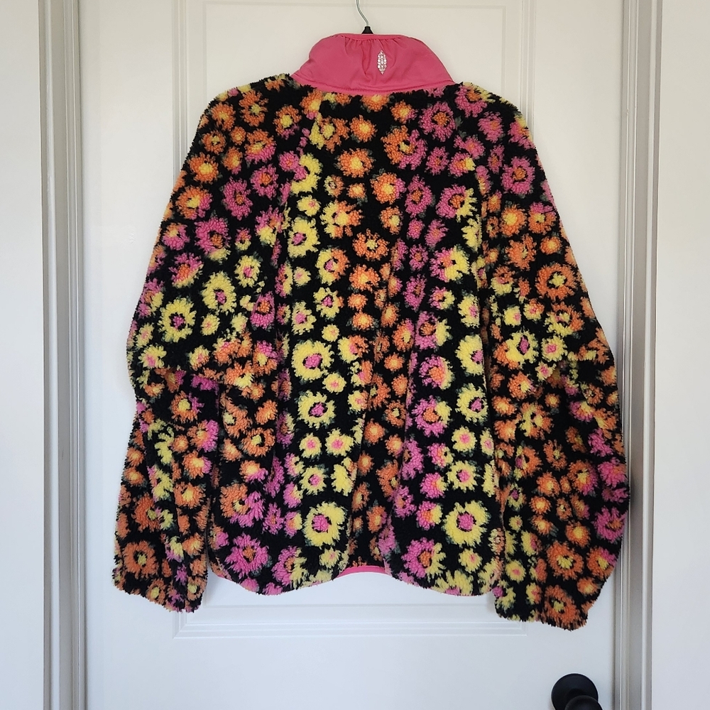 Floral Fleece Jacket in Black with Pink Trim - Picture 5 of 11
